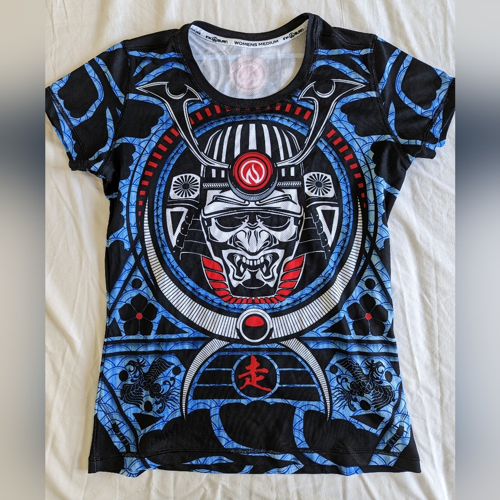 InknBurn Run or Die Warrior women's Tech shirt size M
